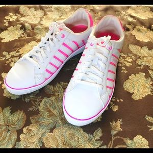 Guess sneakers❗️💞